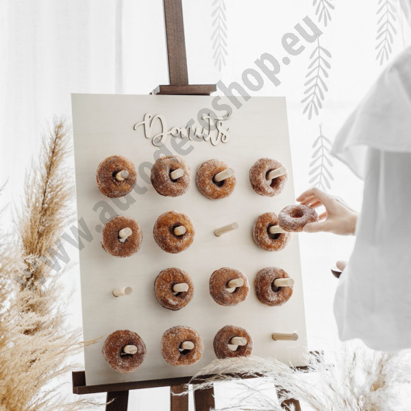 Dřevěný stojan na donuty (1 set)